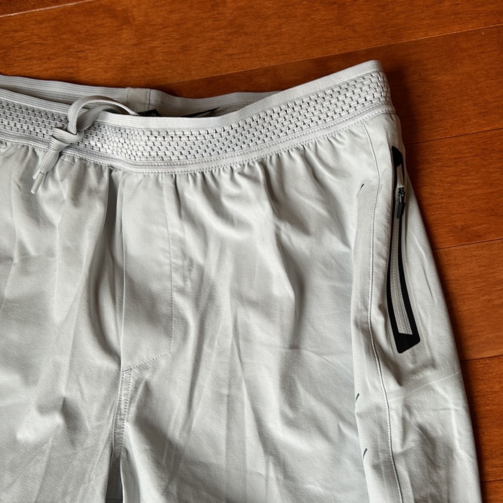 NWOT Ten Thousand Light Grey Session Short (No Liner) 7" Size Medium & Large - Picture 3 of 5
